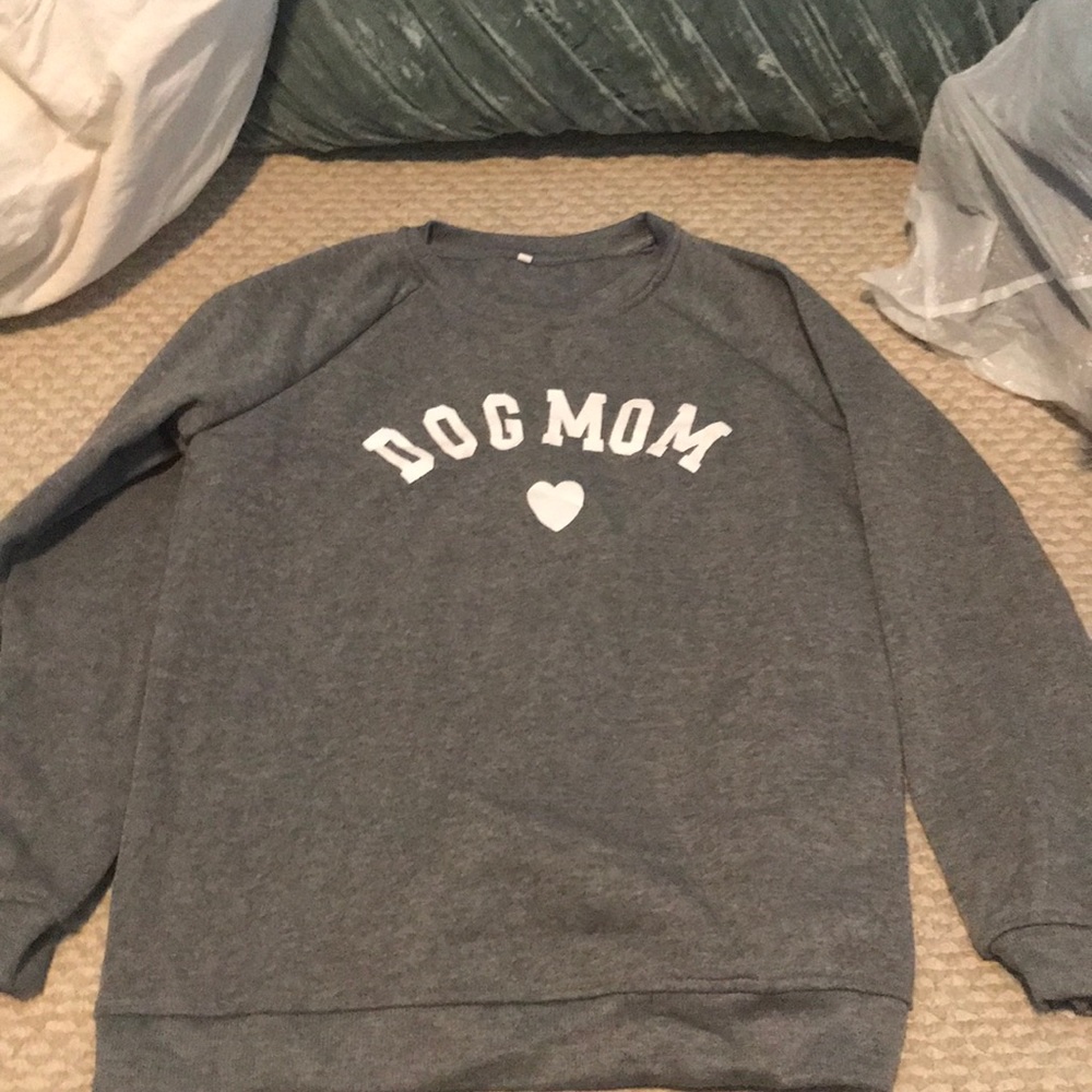 Women’s sweatshirt